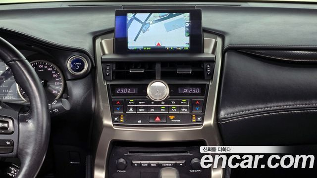 Лексус NX300h 2015 — миниатюра 21