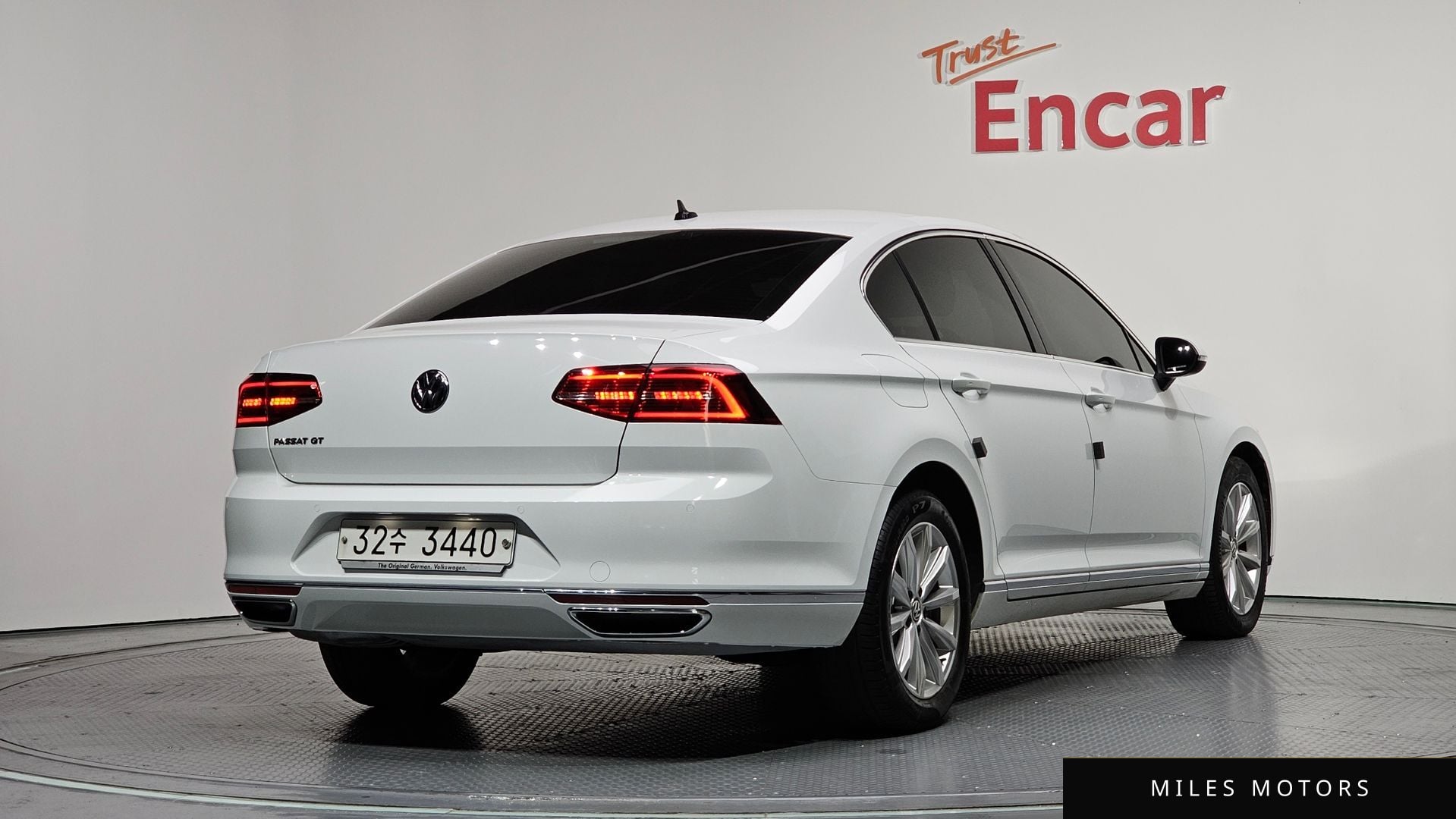 Volkswagen Passat 2018 — миниатюра 2