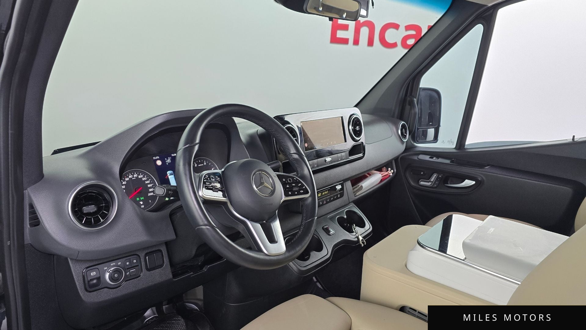 Mercedes-Benz 스프린터 2023 — миниатюра 10