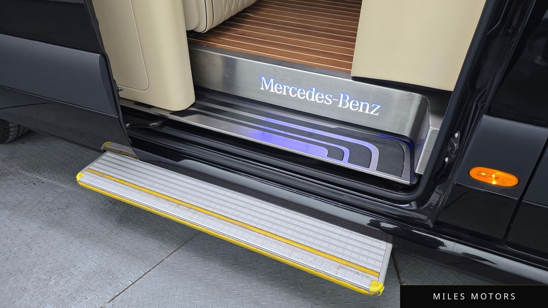 Mercedes-Benz 스프린터 2023 — миниатюра 37
