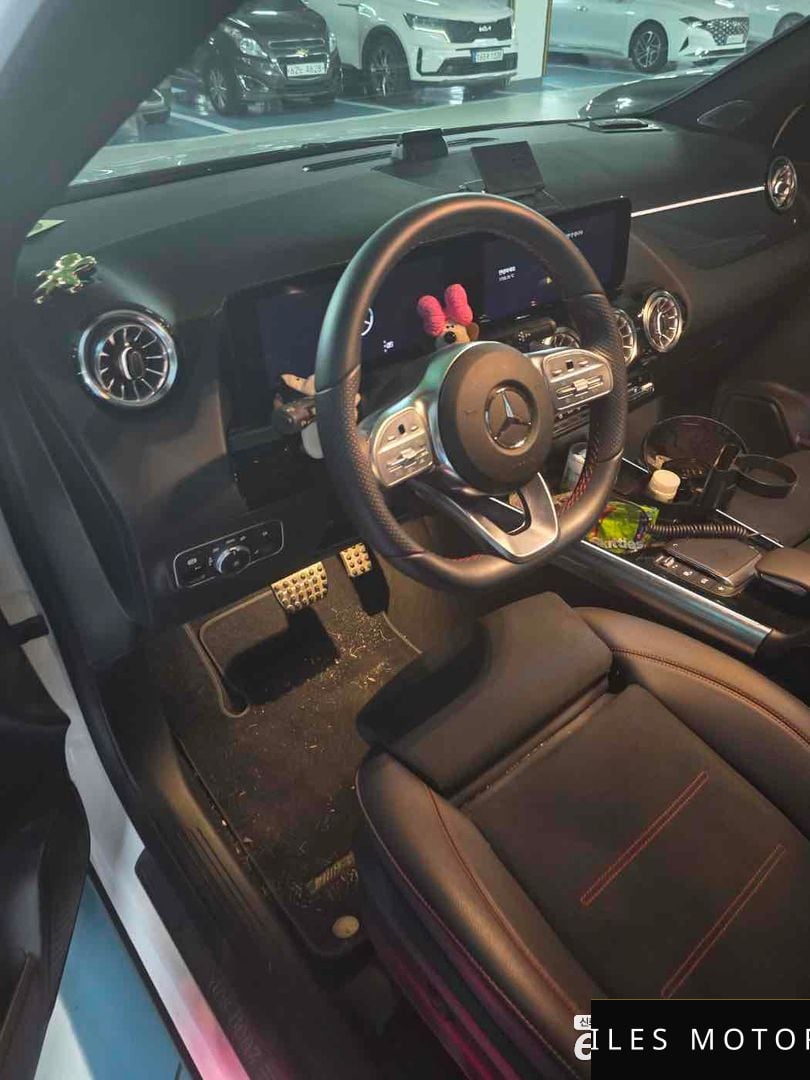 Mercedes-Benz GLA-Class H247 2023 — миниатюра 10