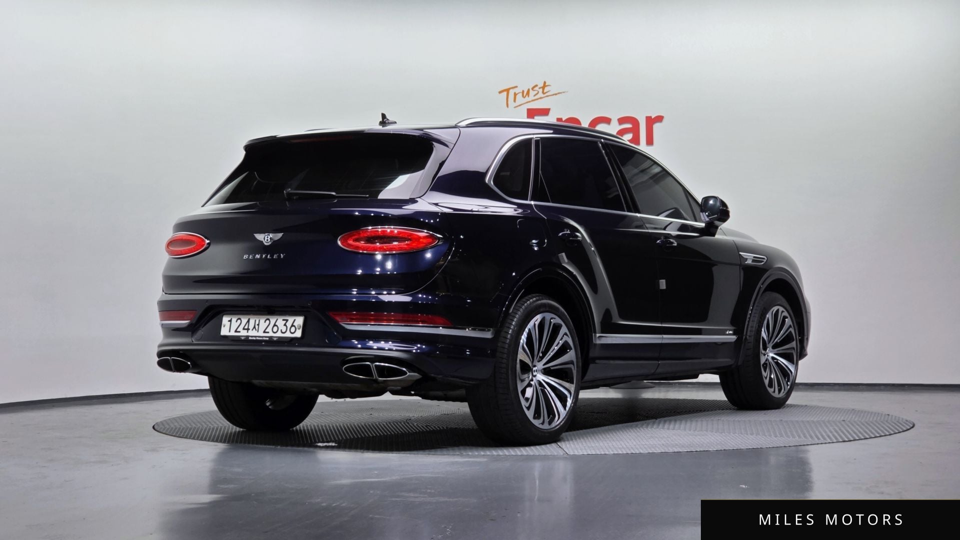 Bentley 벤테이가 2023 — миниатюра 2
