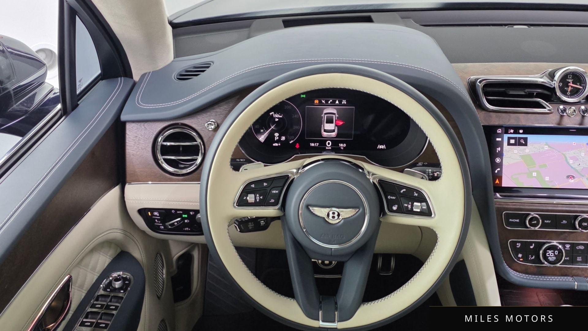 Bentley 벤테이가 2023 — миниатюра 13