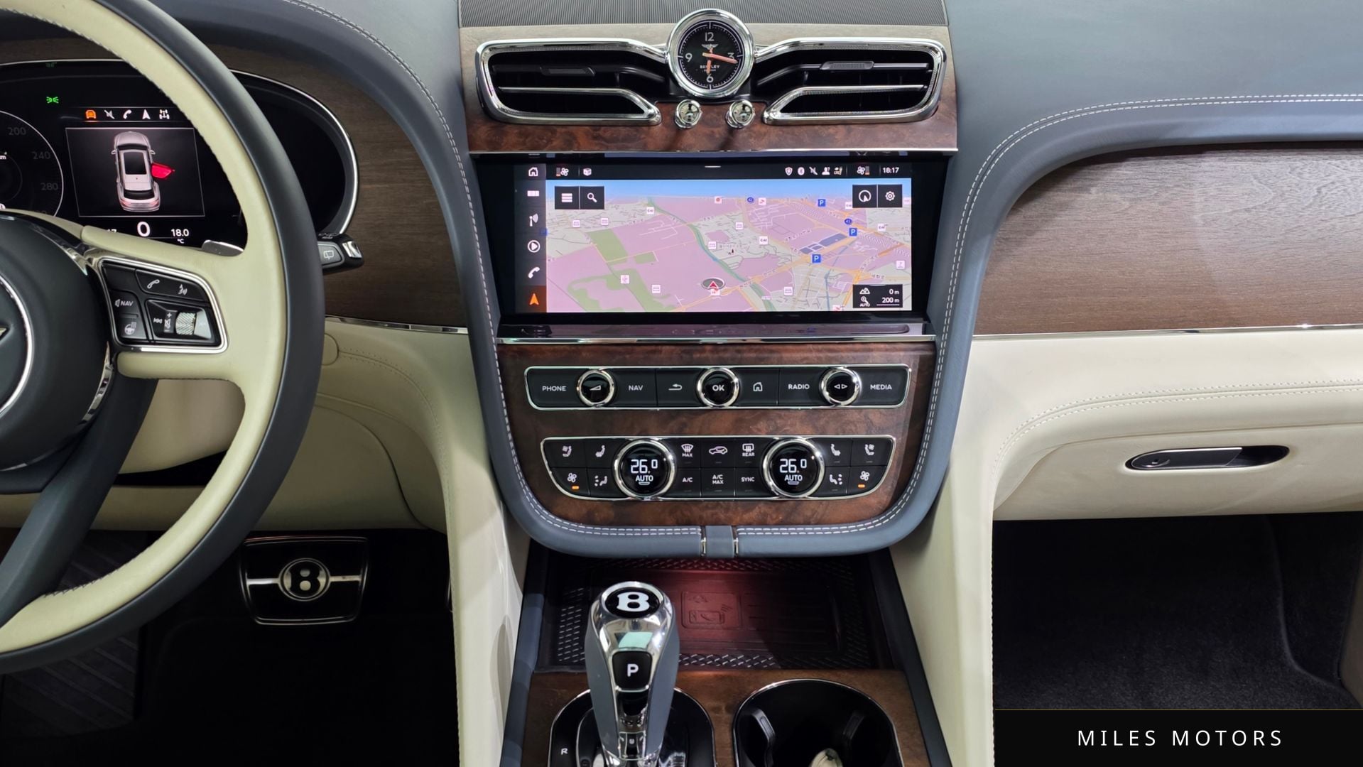 Bentley 벤테이가 2023 — миниатюра 14