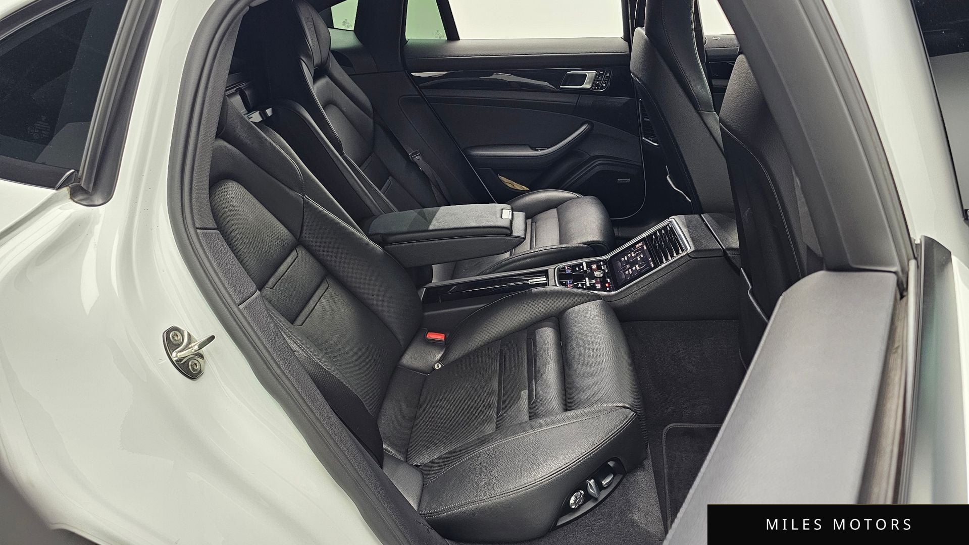 Porsche 파나메라 (971) 2020 — миниатюра 13