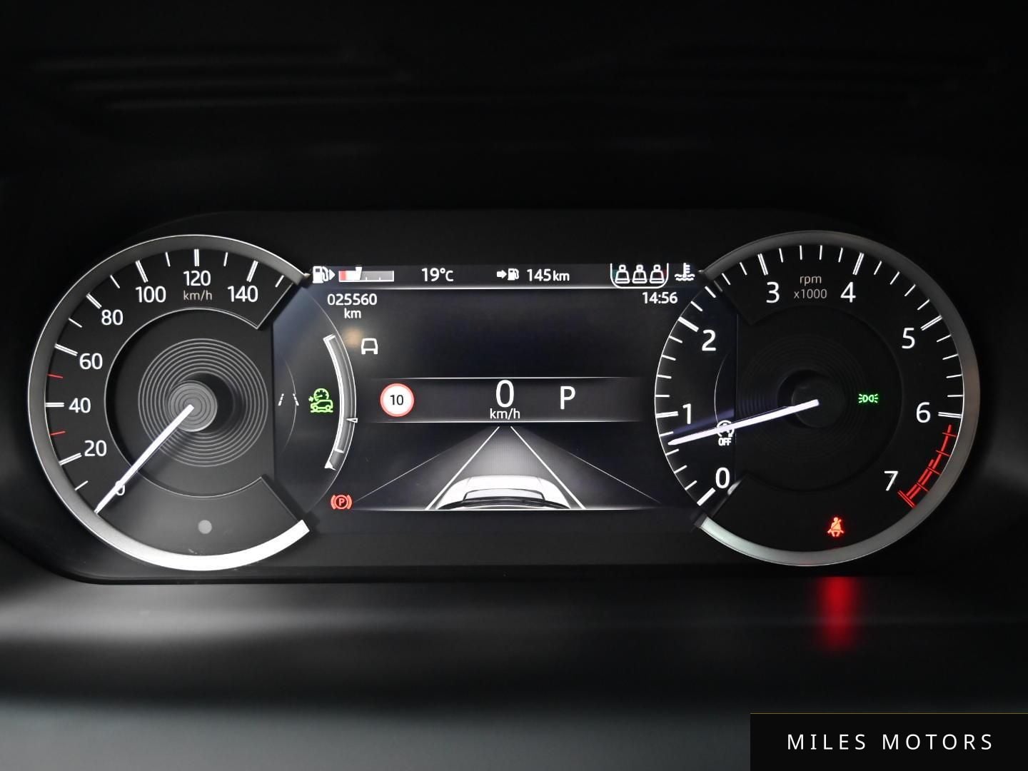 Land Rover Discovery Sport 2023 — миниатюра 8