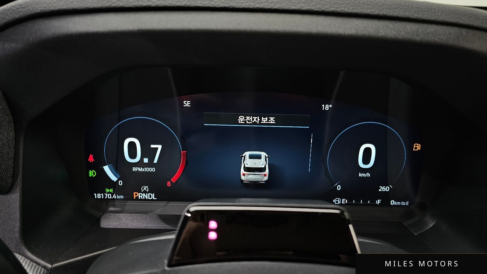 Ford Explorer 2025 — миниатюра 10