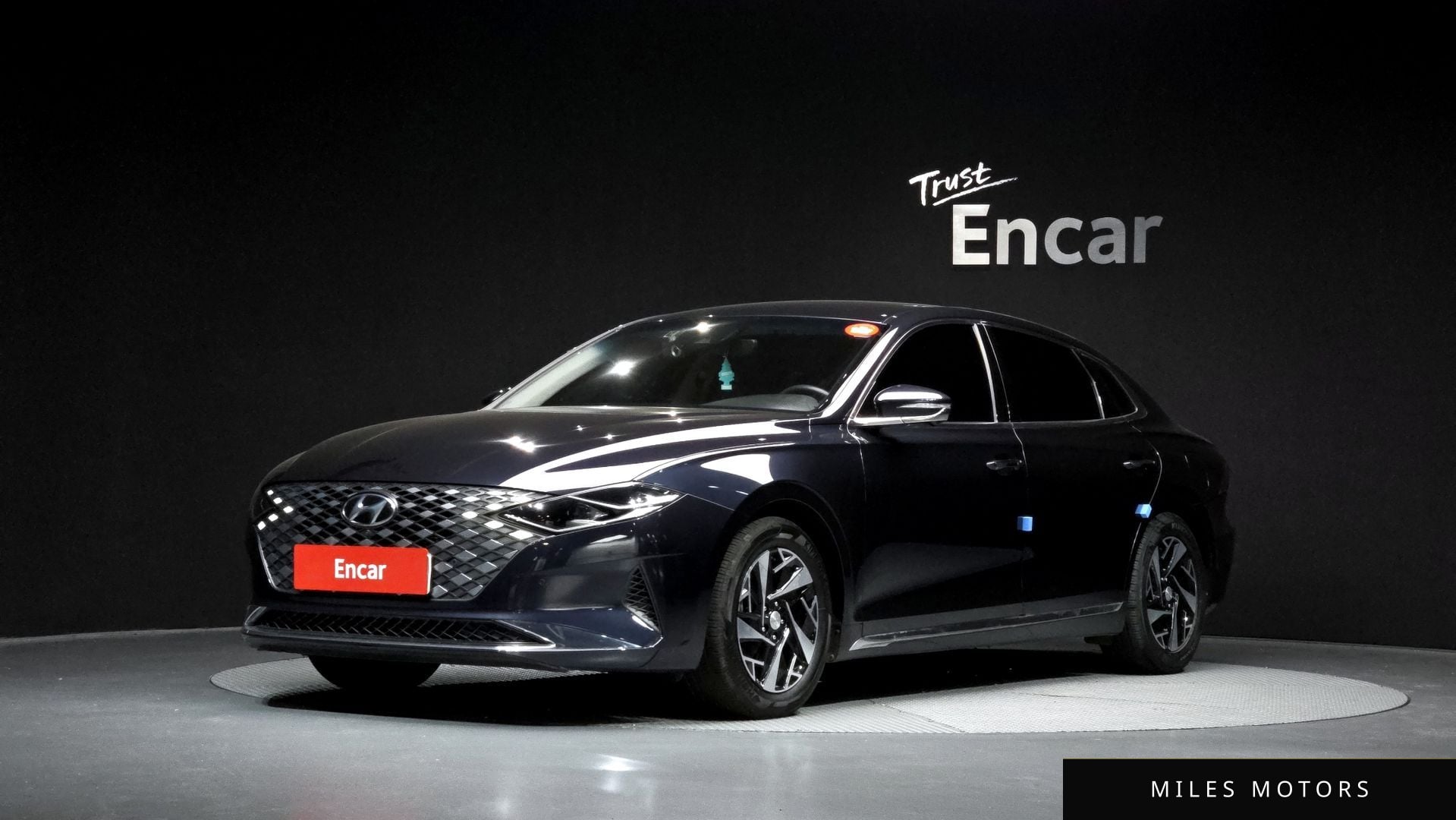 Hyundai Grandeur 2020 — фото 1 из 12