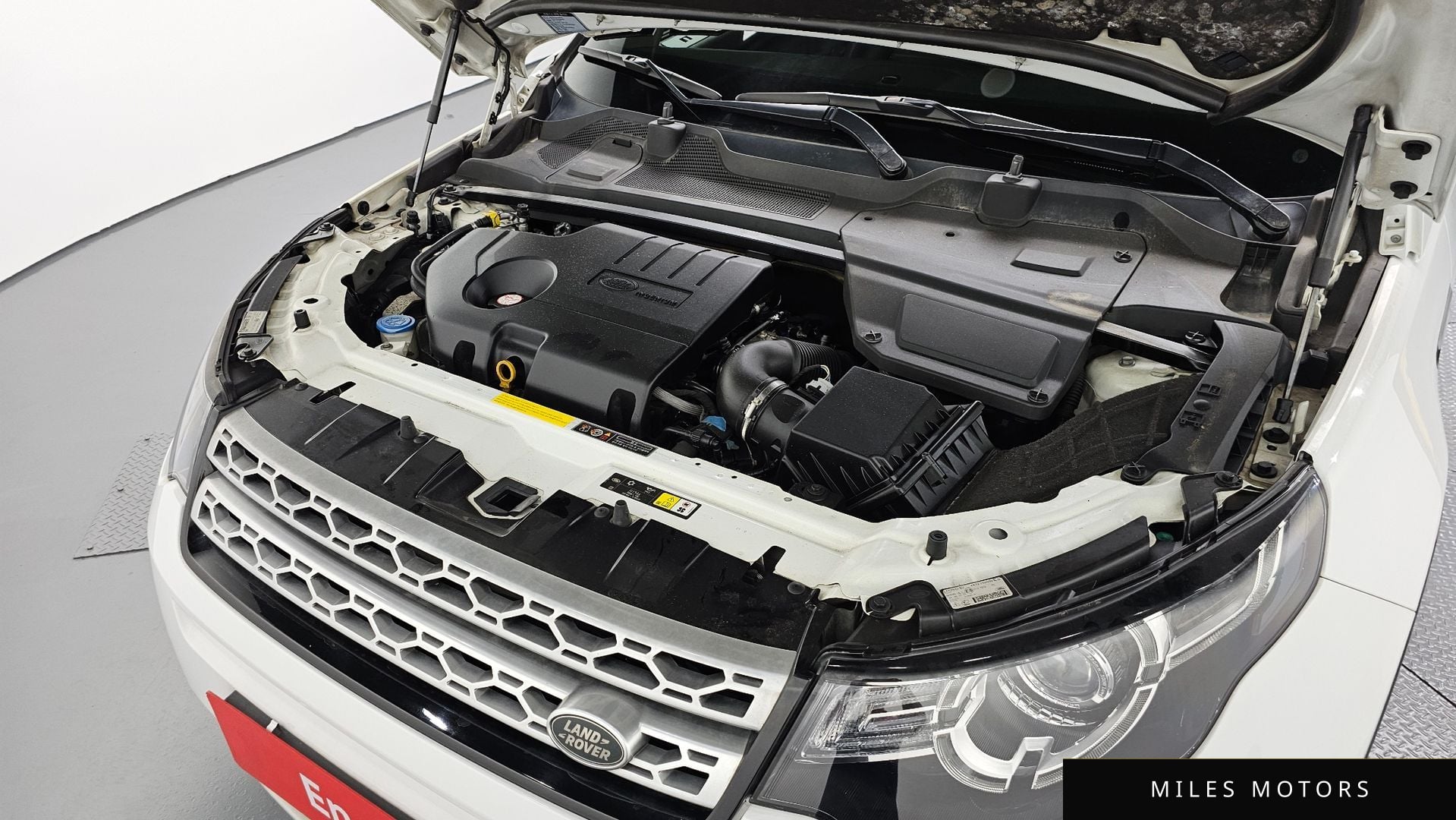 Land Rover Discovery Sport 2017 — миниатюра 6