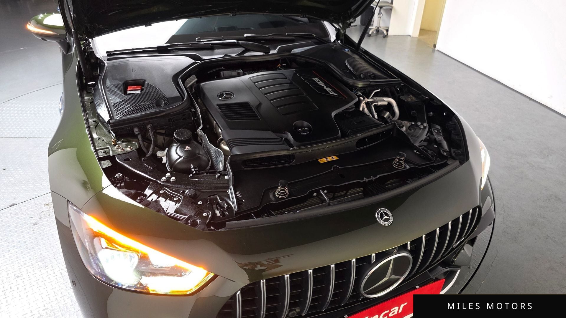 Mercedes-Benz AMG GT 2023 — миниатюра 5