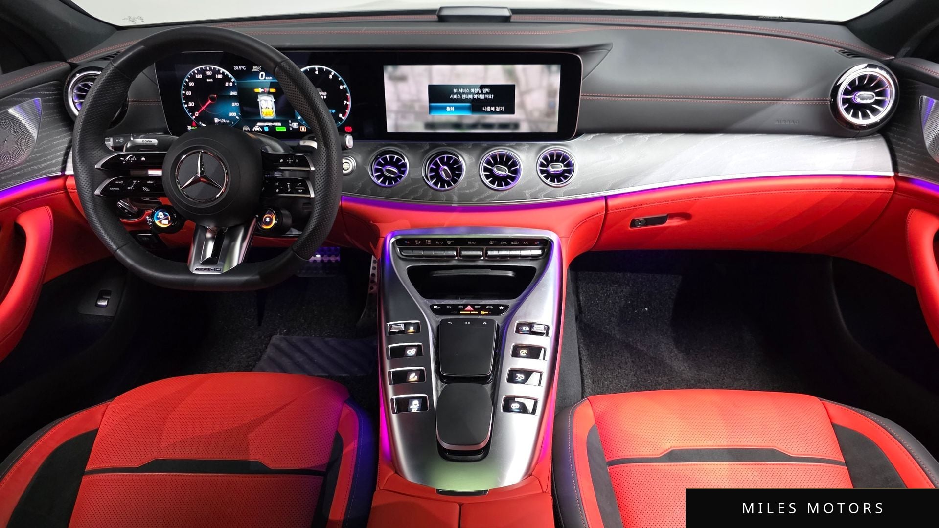 Mercedes-Benz AMG GT 2023 — миниатюра 9