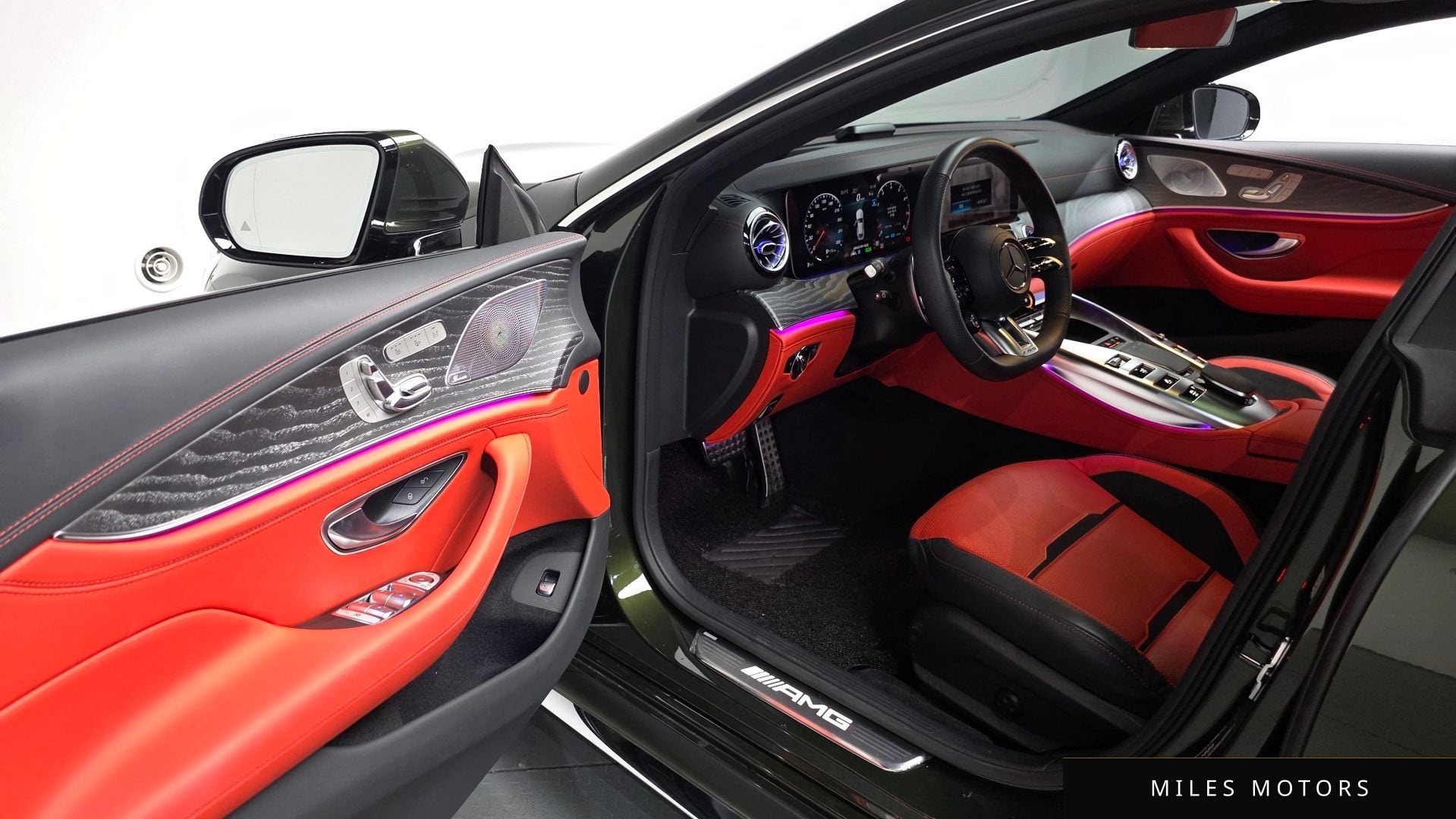 Mercedes-Benz AMG GT 2023 — миниатюра 12