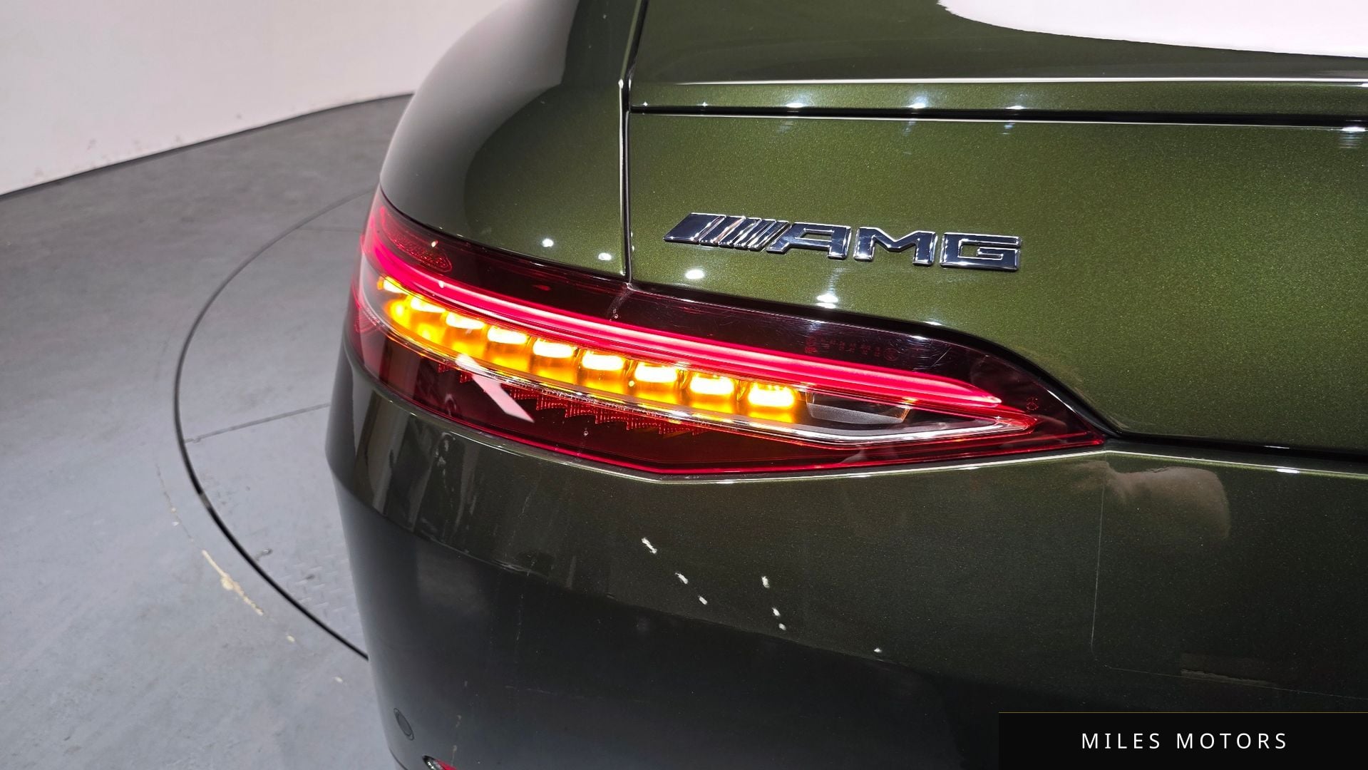 Mercedes-Benz AMG GT 2023 — миниатюра 8