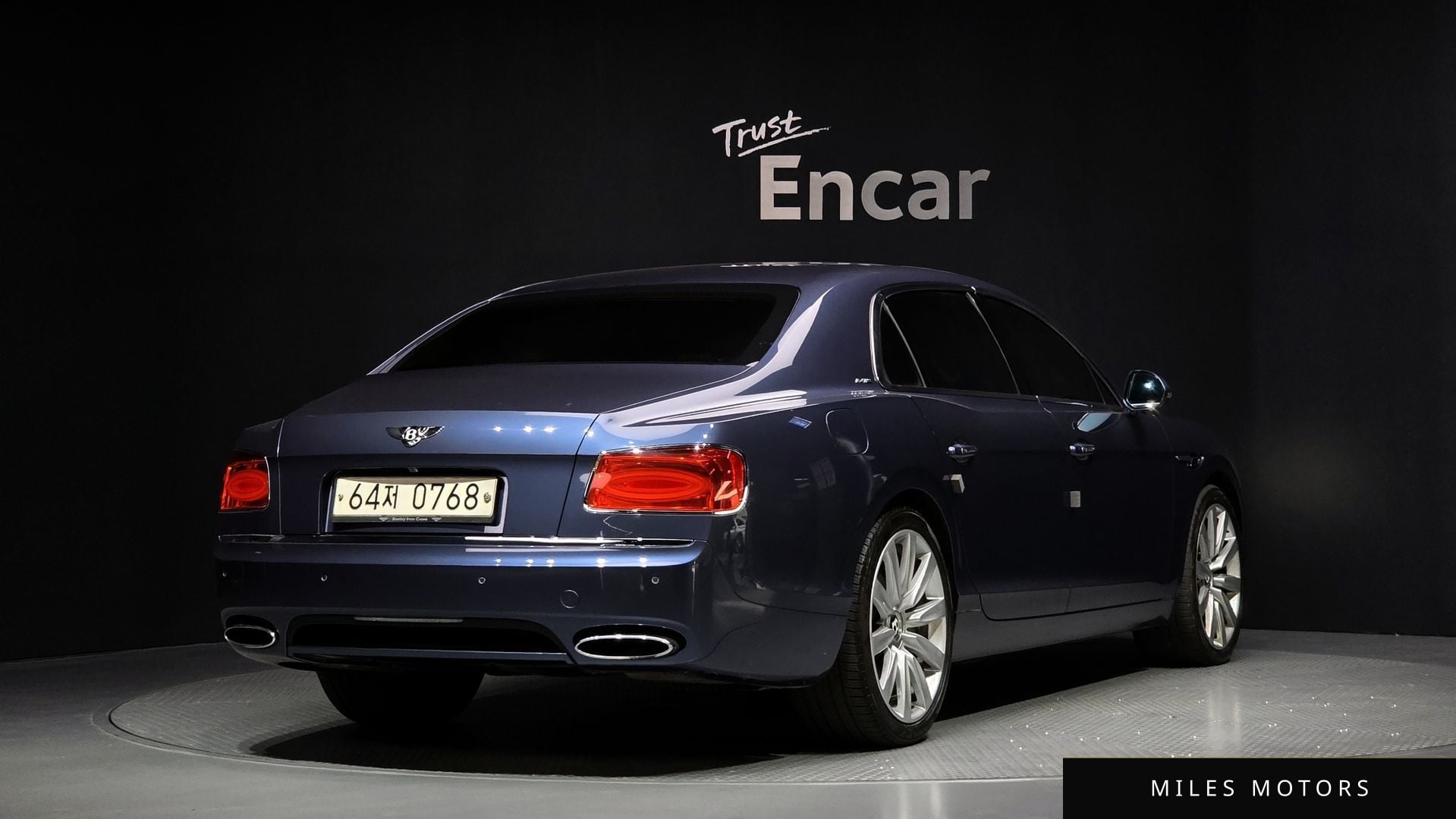 Bentley Flying Spur 2015 — миниатюра 2