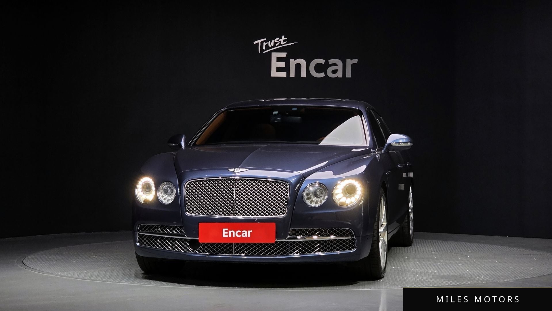 Bentley Flying Spur 2015 — миниатюра 3