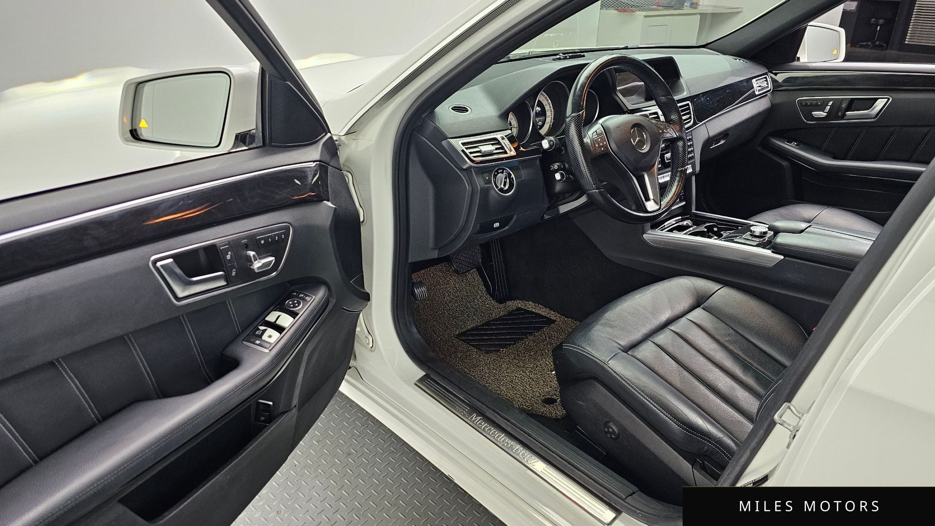 Mercedes-Benz E-Class W212 2015 — миниатюра 10
