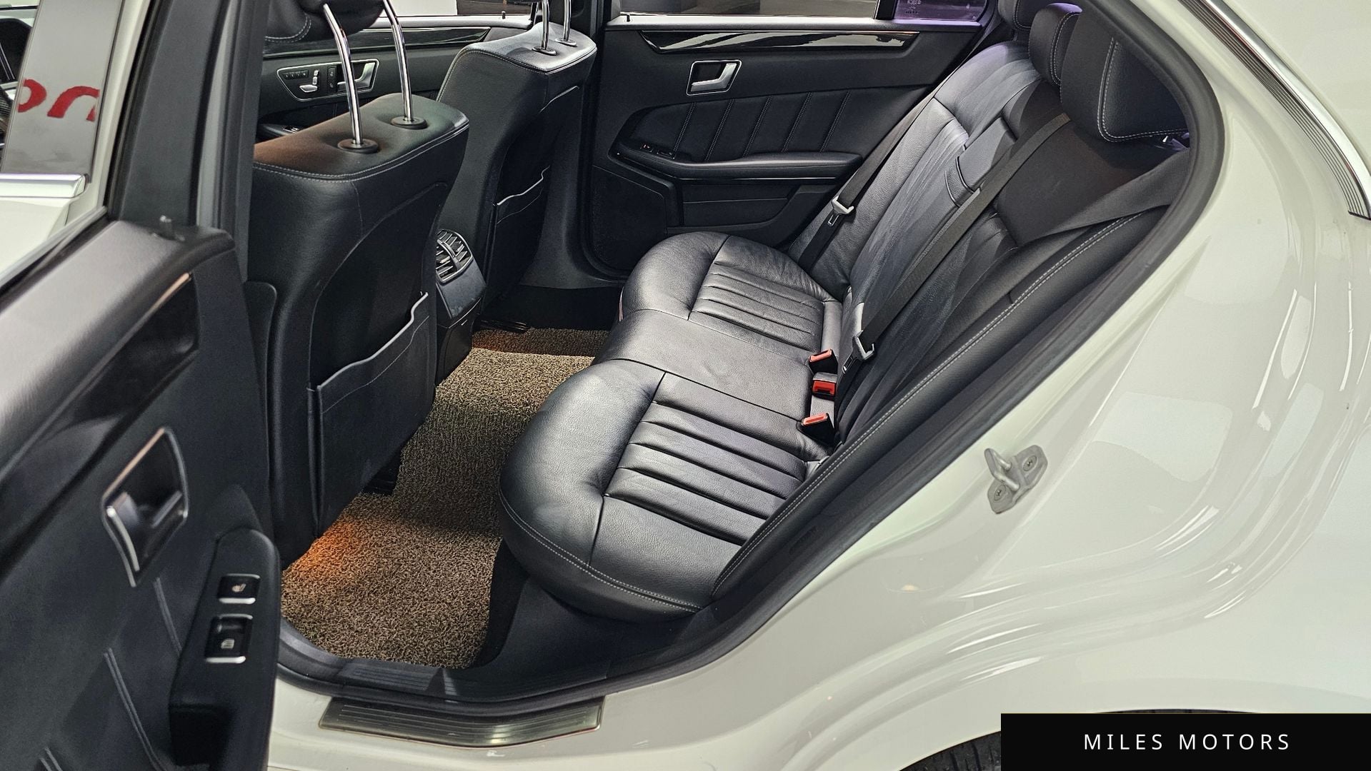 Mercedes-Benz E-Class W212 2015 — миниатюра 11