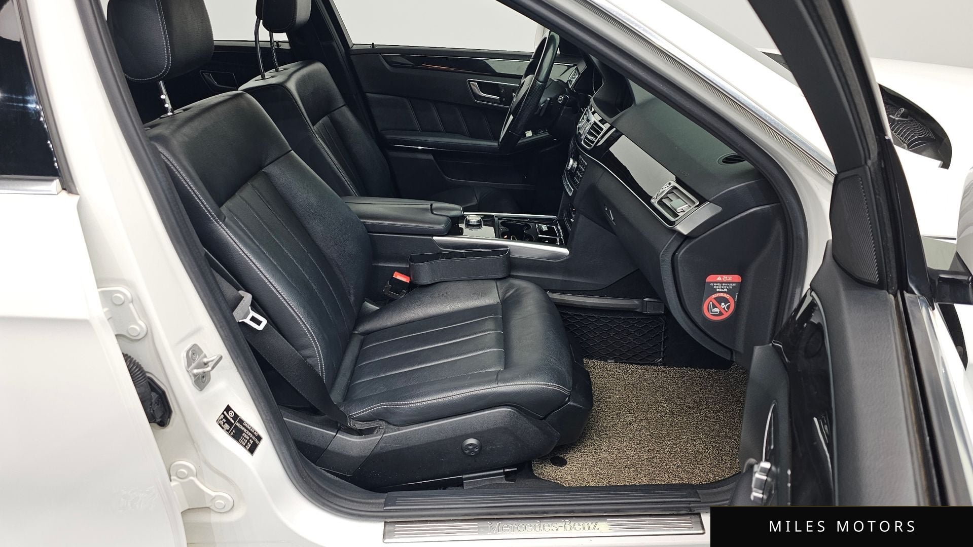 Mercedes-Benz E-Class W212 2015 — миниатюра 12
