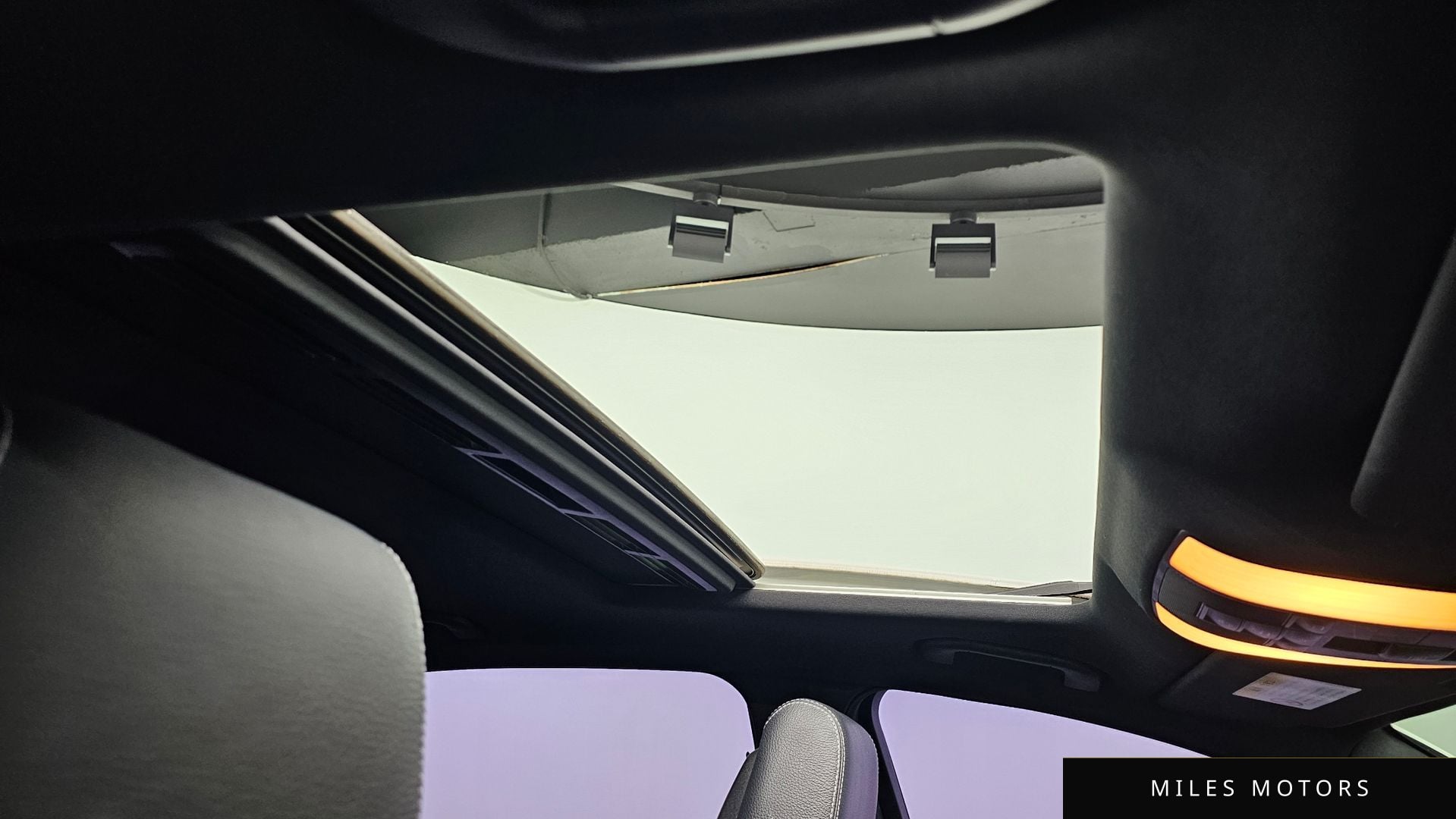 Mercedes-Benz E-Class W212 2015 — миниатюра 17