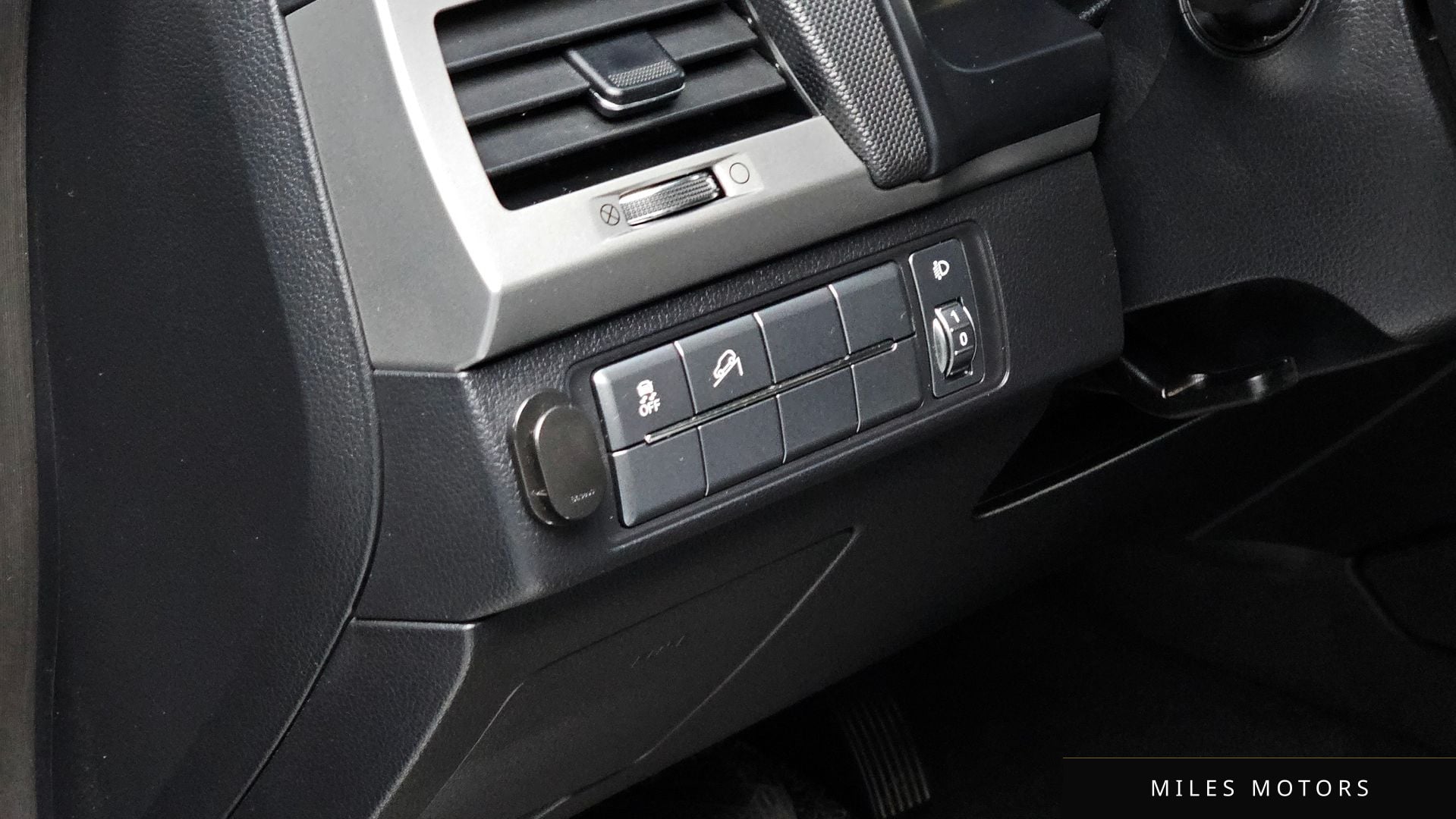 KG Mobility Rexton 2019 — миниатюра 22