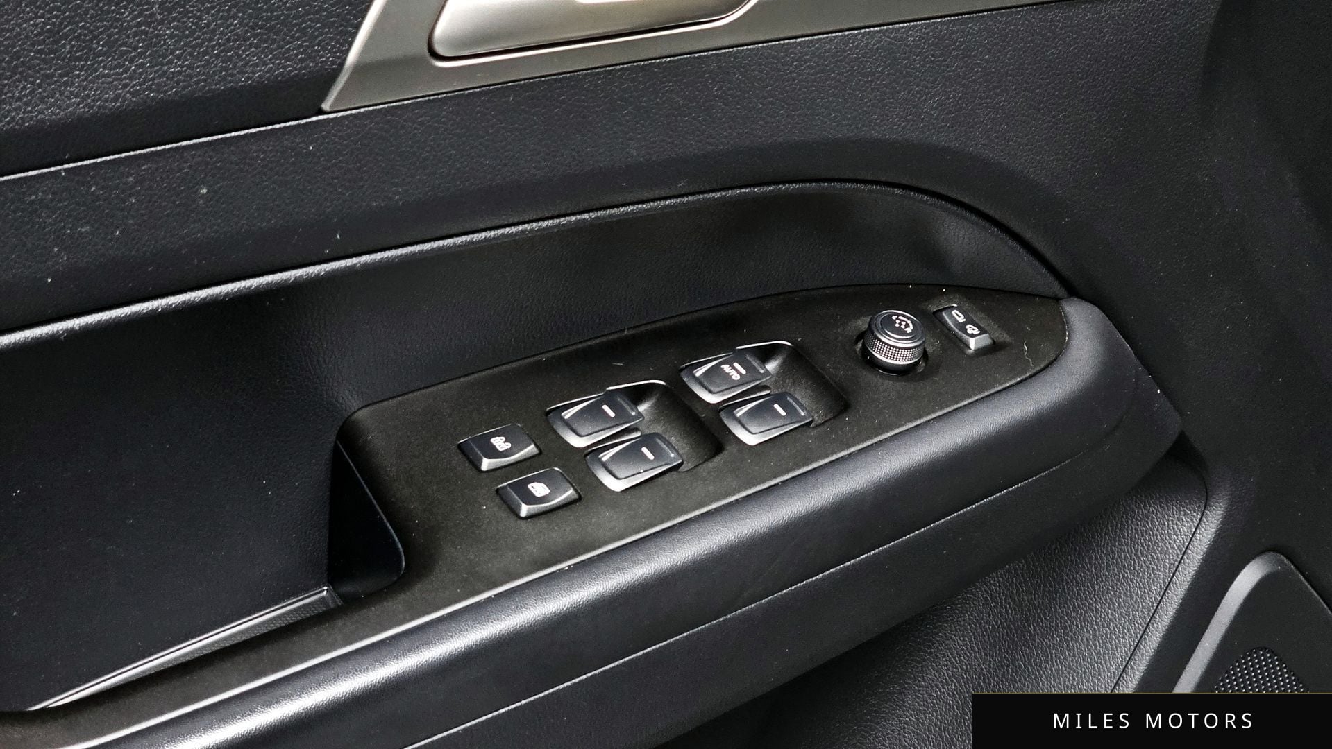 KG Mobility Rexton 2019 — миниатюра 29