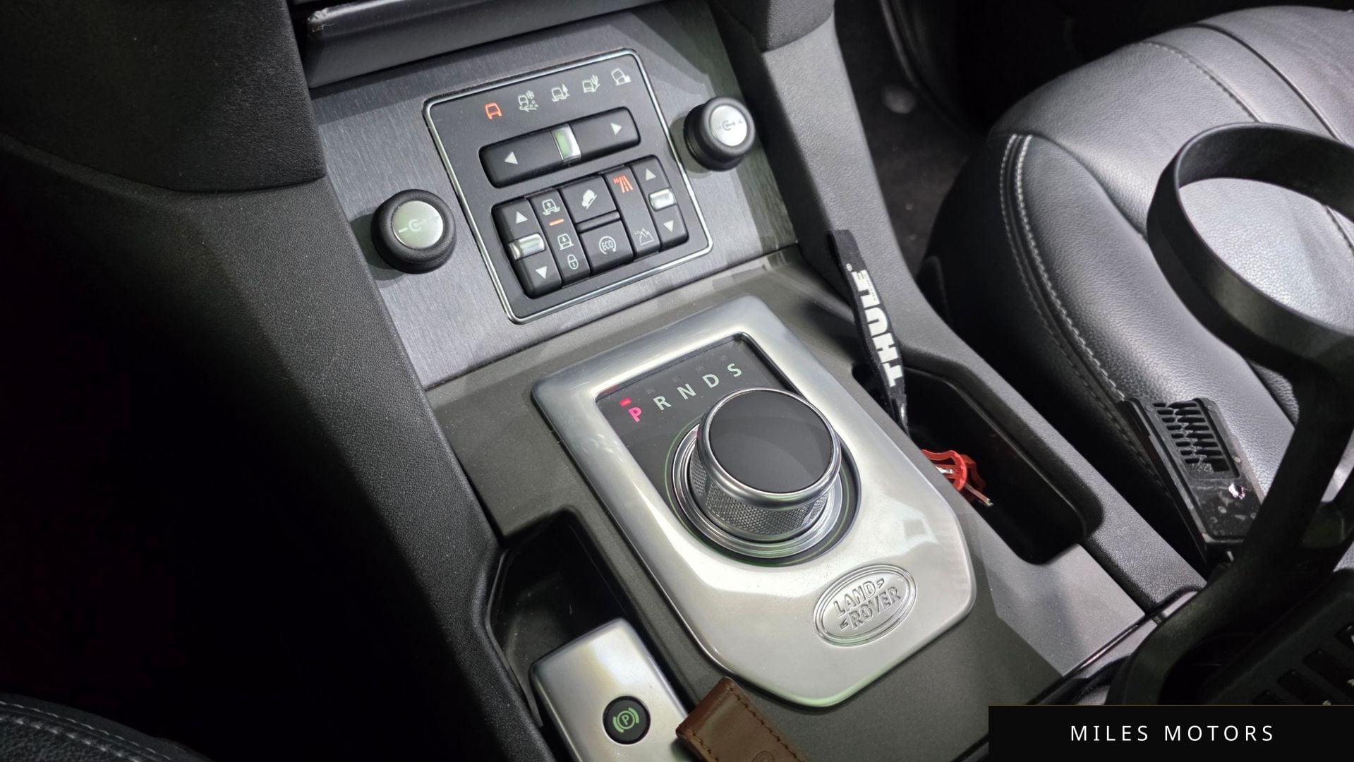 Land Rover Discovery 2016 — миниатюра 9