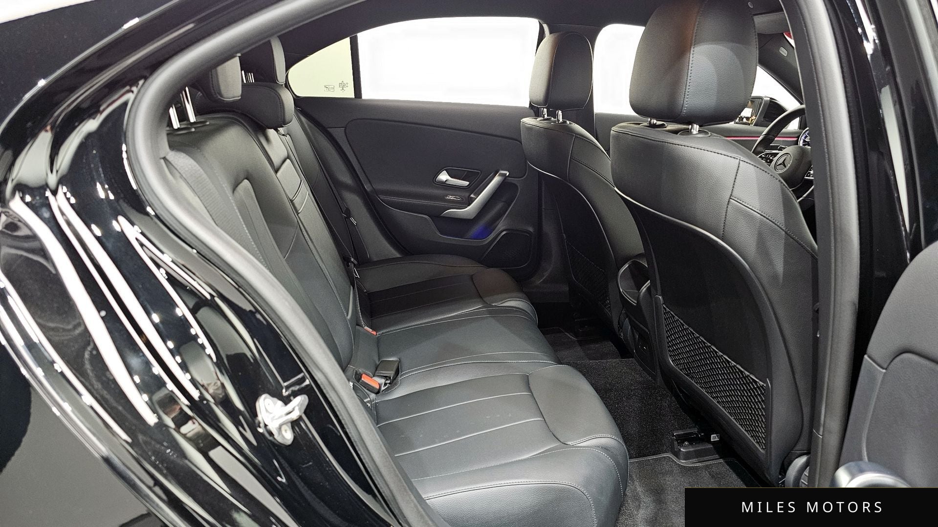 Mercedes-Benz A-Class W177 2022 — миниатюра 12