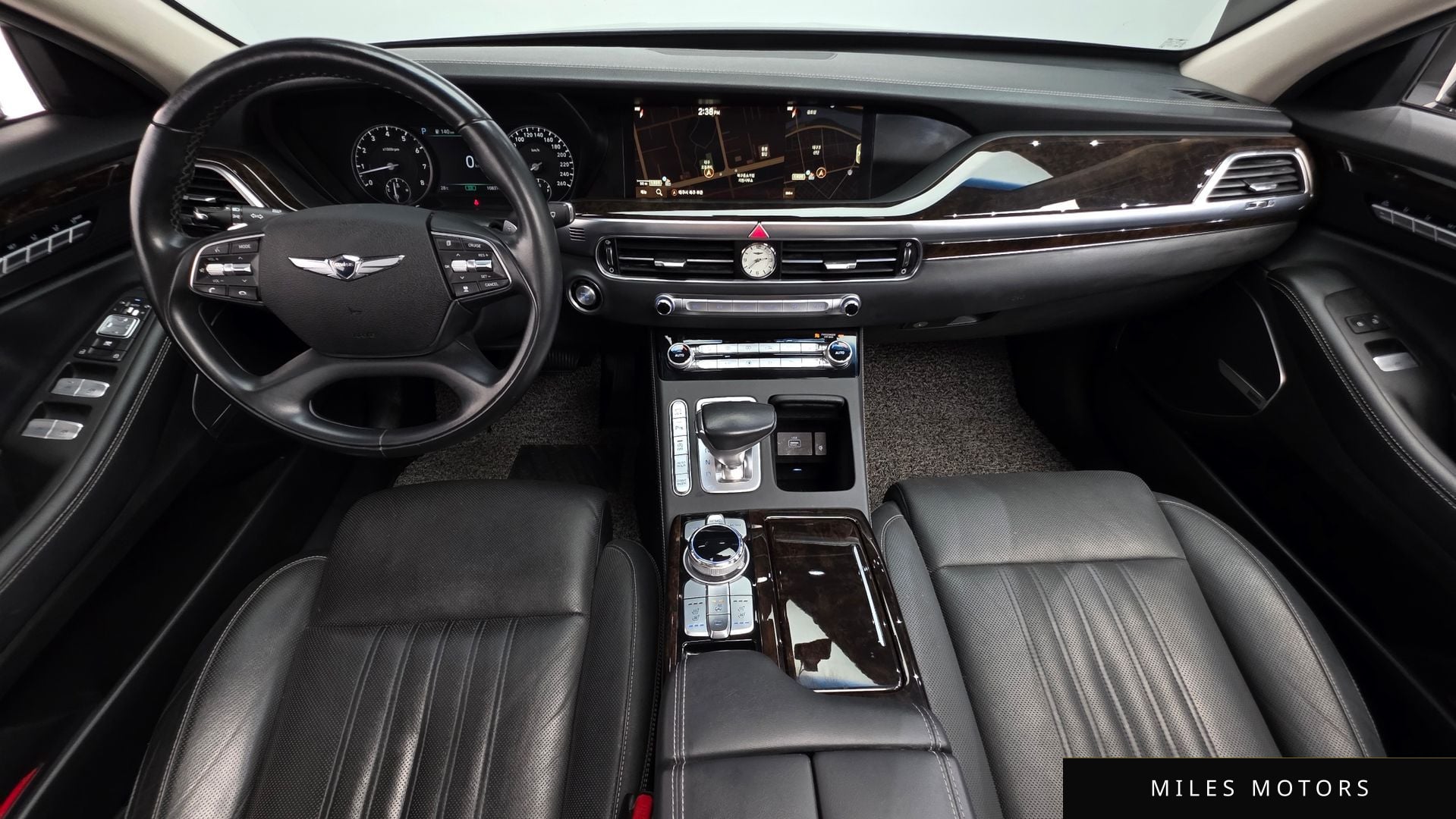 Genesis G90 2019 — миниатюра 7
