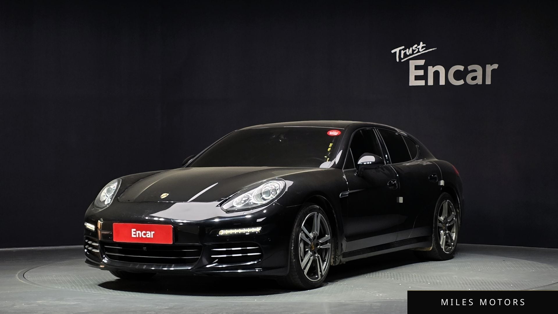 Porsche Panamera 2015 — фото 1 из 12