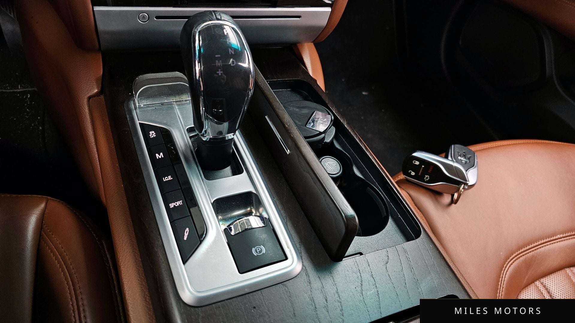 Maserati Quattroporte 2016 — миниатюра 9