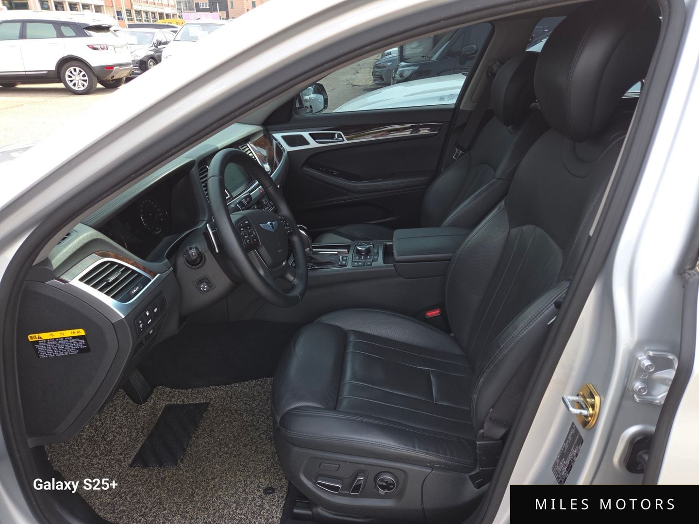 Hyundai Genesis 2015 — миниатюра 7