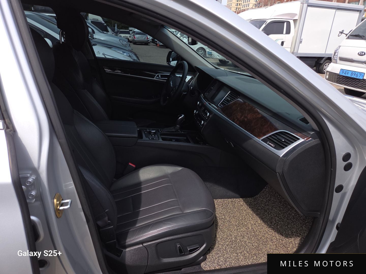 Hyundai Genesis 2015 — миниатюра 10