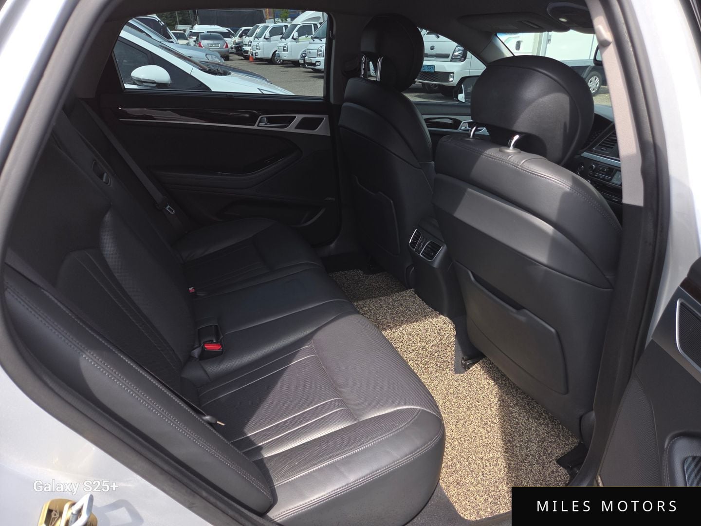 Hyundai Genesis 2015 — миниатюра 11