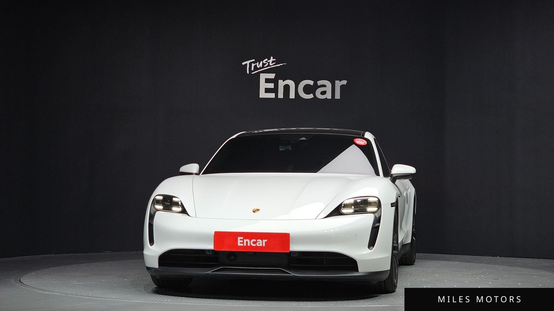 Porsche 타이칸 2022 — миниатюра 3