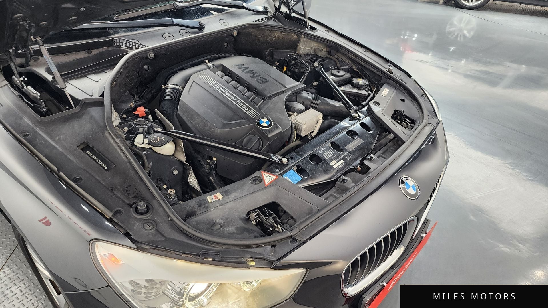 BMW 5 Series GT (F07) 2010 — миниатюра 6
