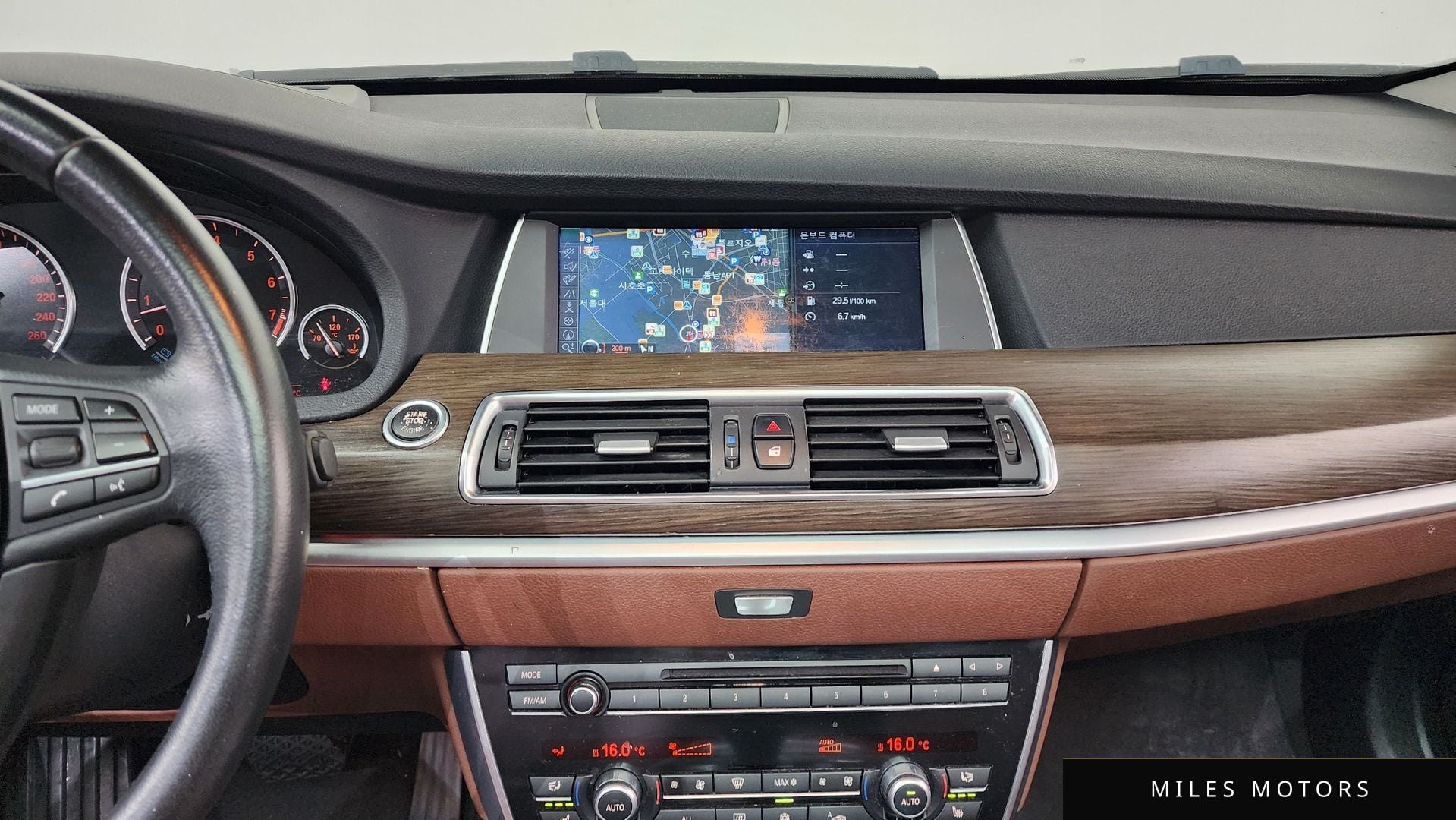 BMW 5 Series GT (F07) 2010 — миниатюра 12