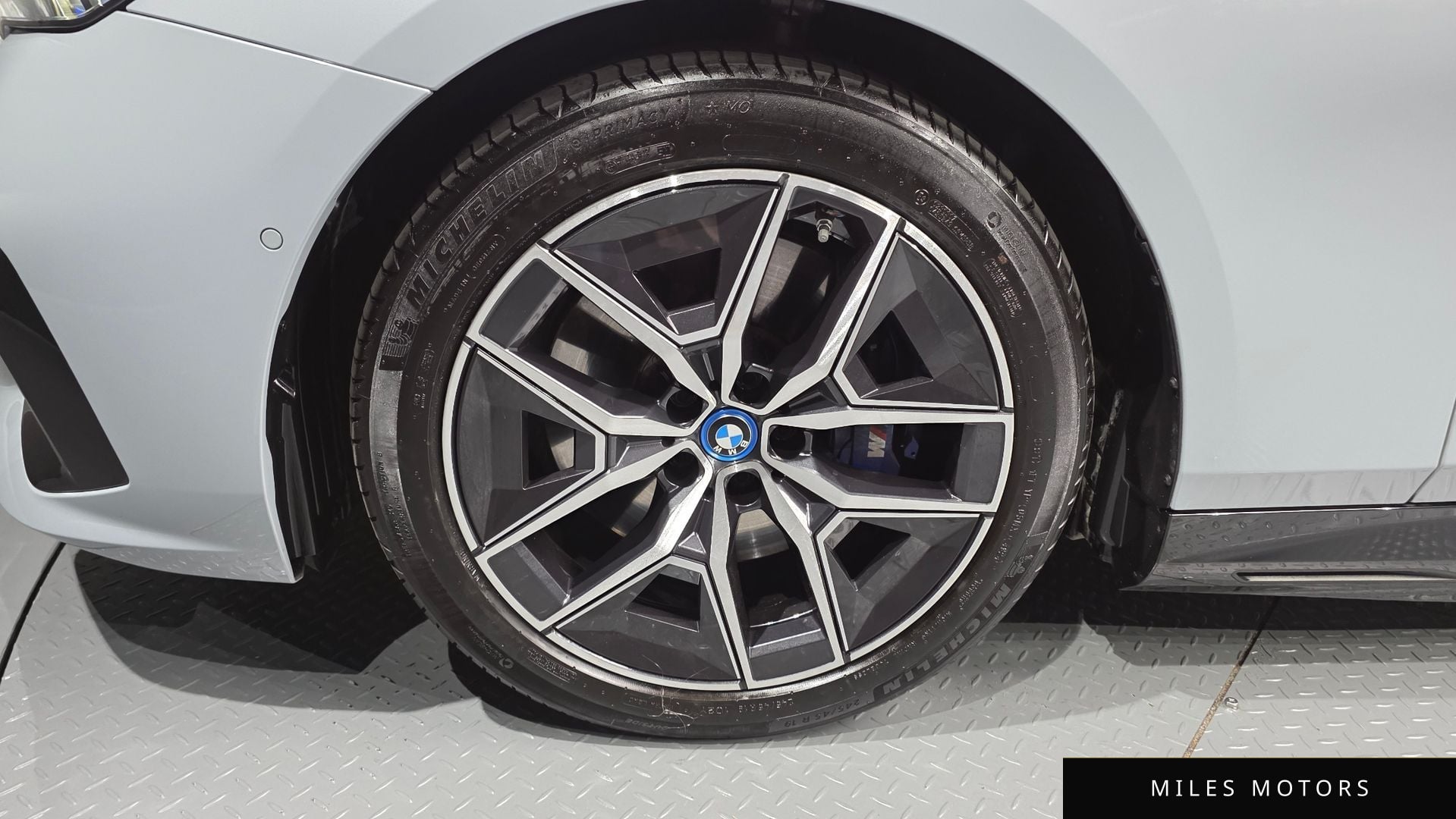 BMW i5 (G60) 2024 — миниатюра 5