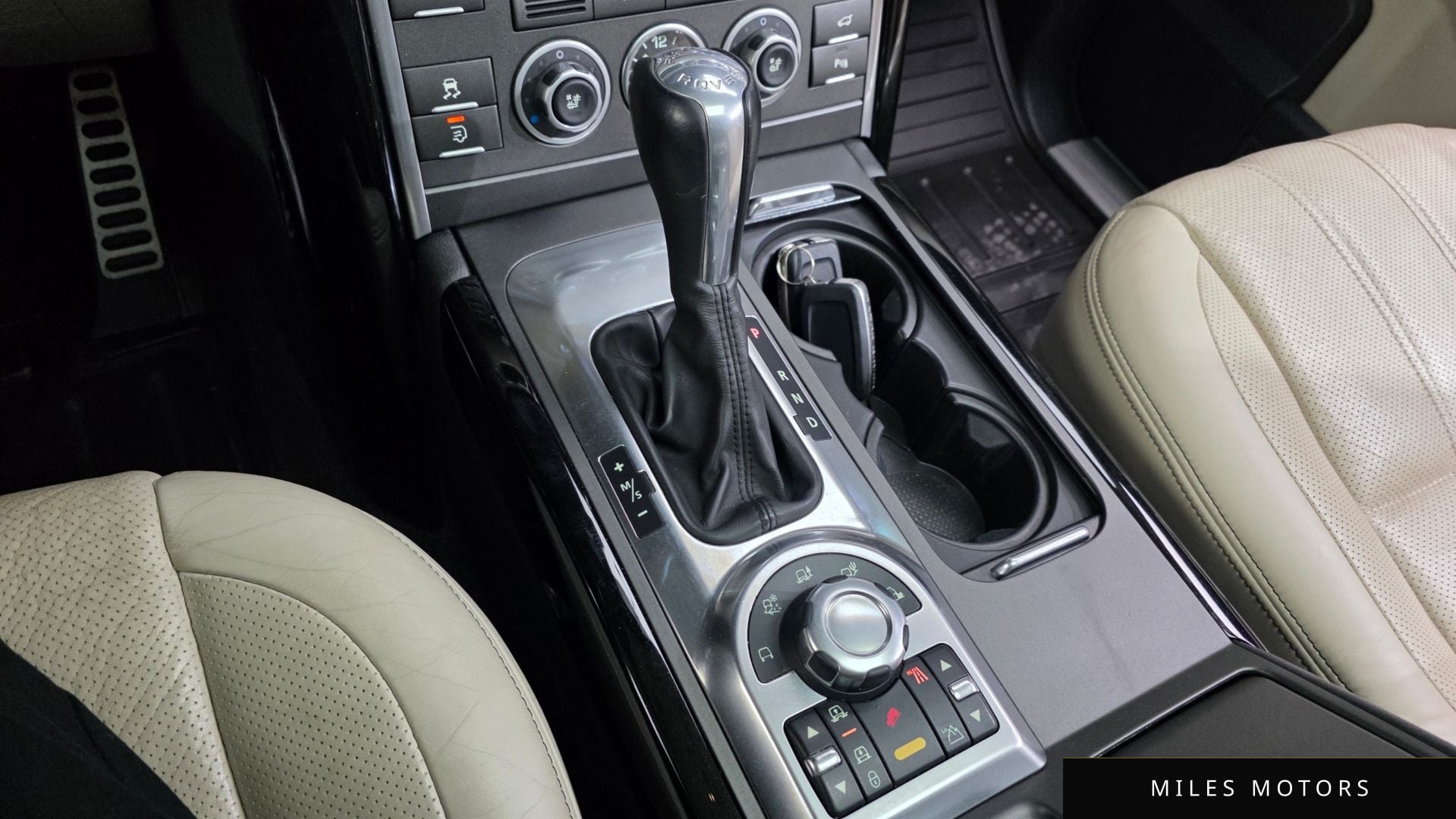 Land Rover Range Rover 2011 — миниатюра 9
