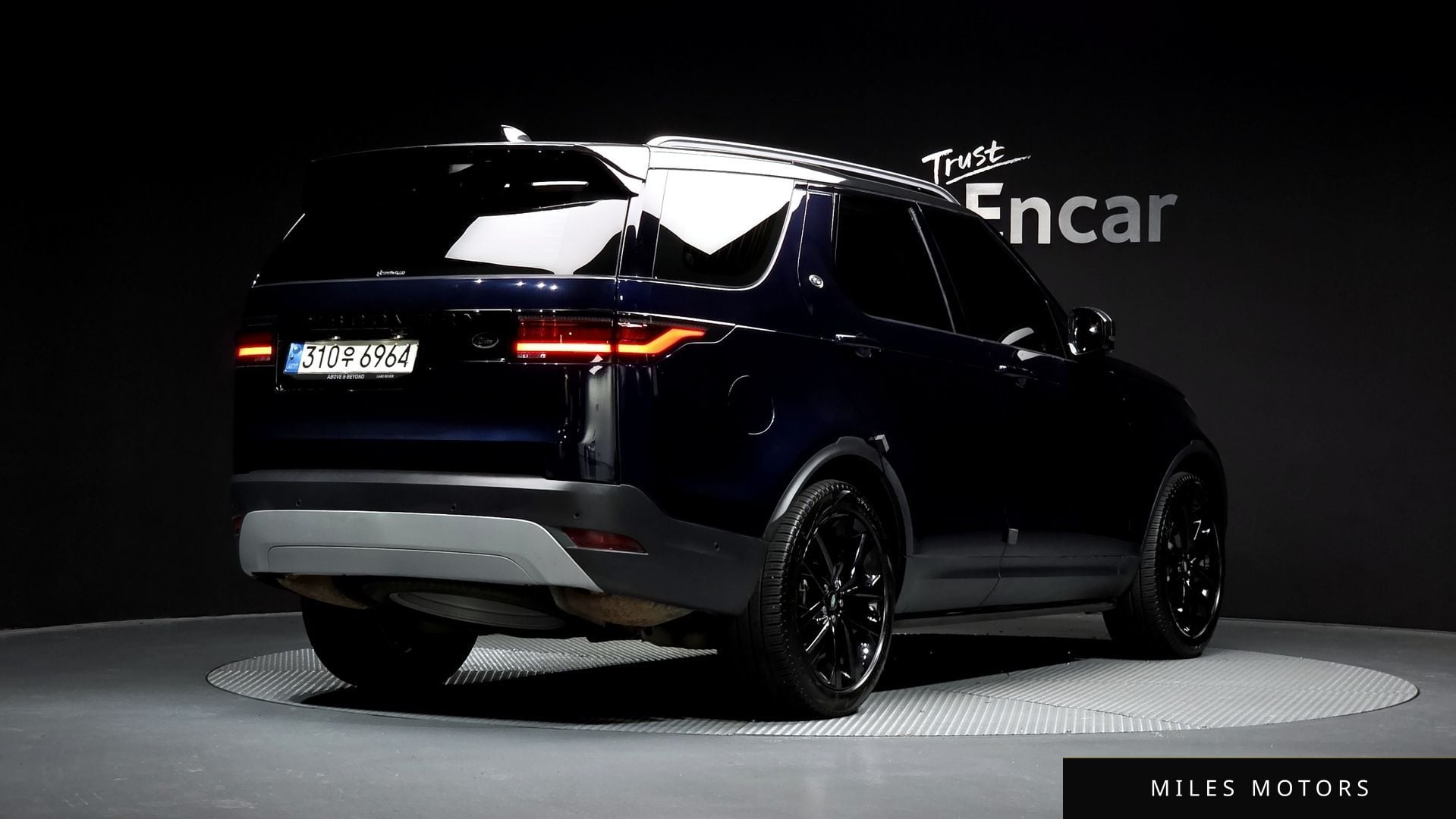 Land Rover Discovery 2022 — миниатюра 2