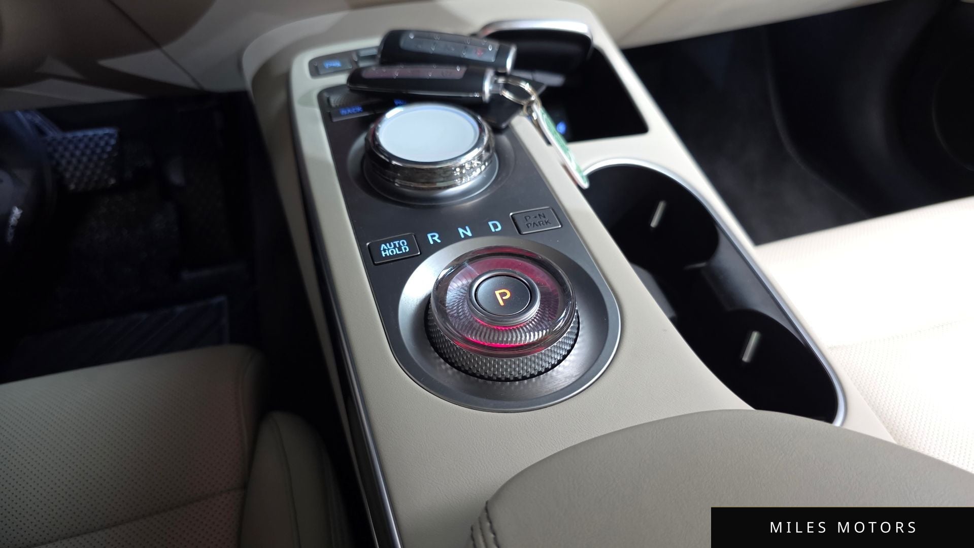 Genesis GV70 2023 — миниатюра 11