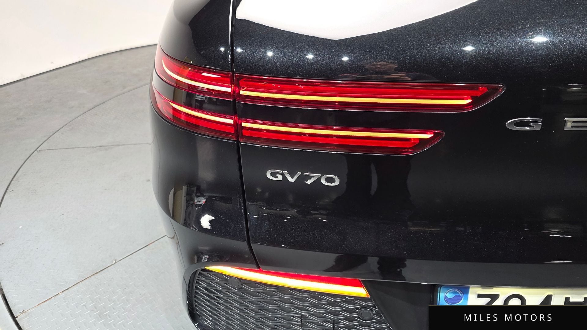Genesis GV70 2023 — миниатюра 8