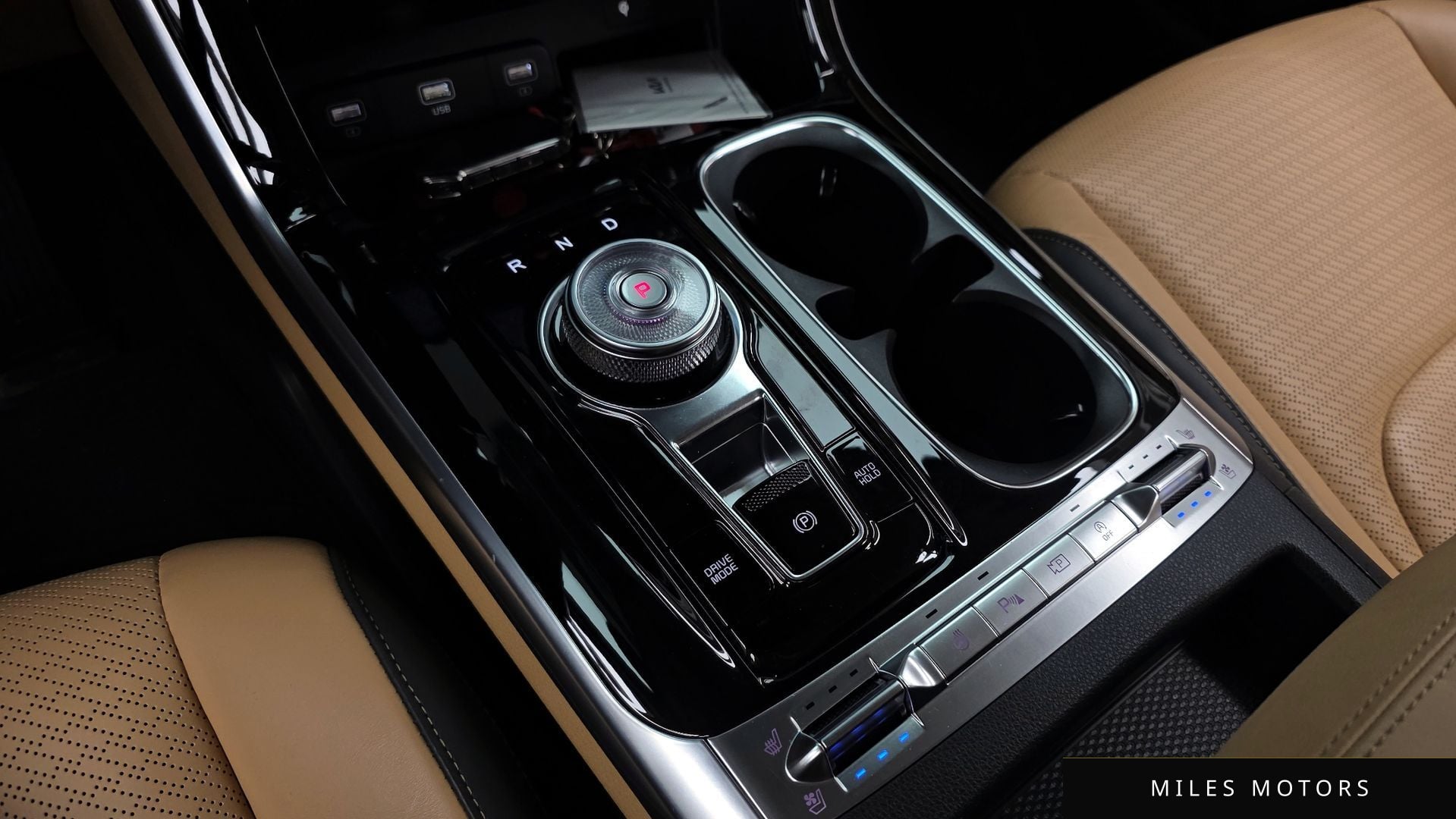 Kia Carnival 2023 — миниатюра 12