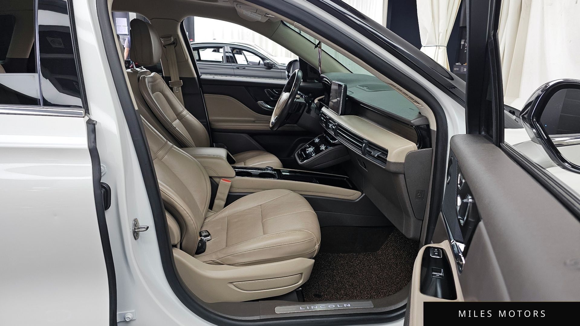 Lincoln 코세어 2020 — миниатюра 17