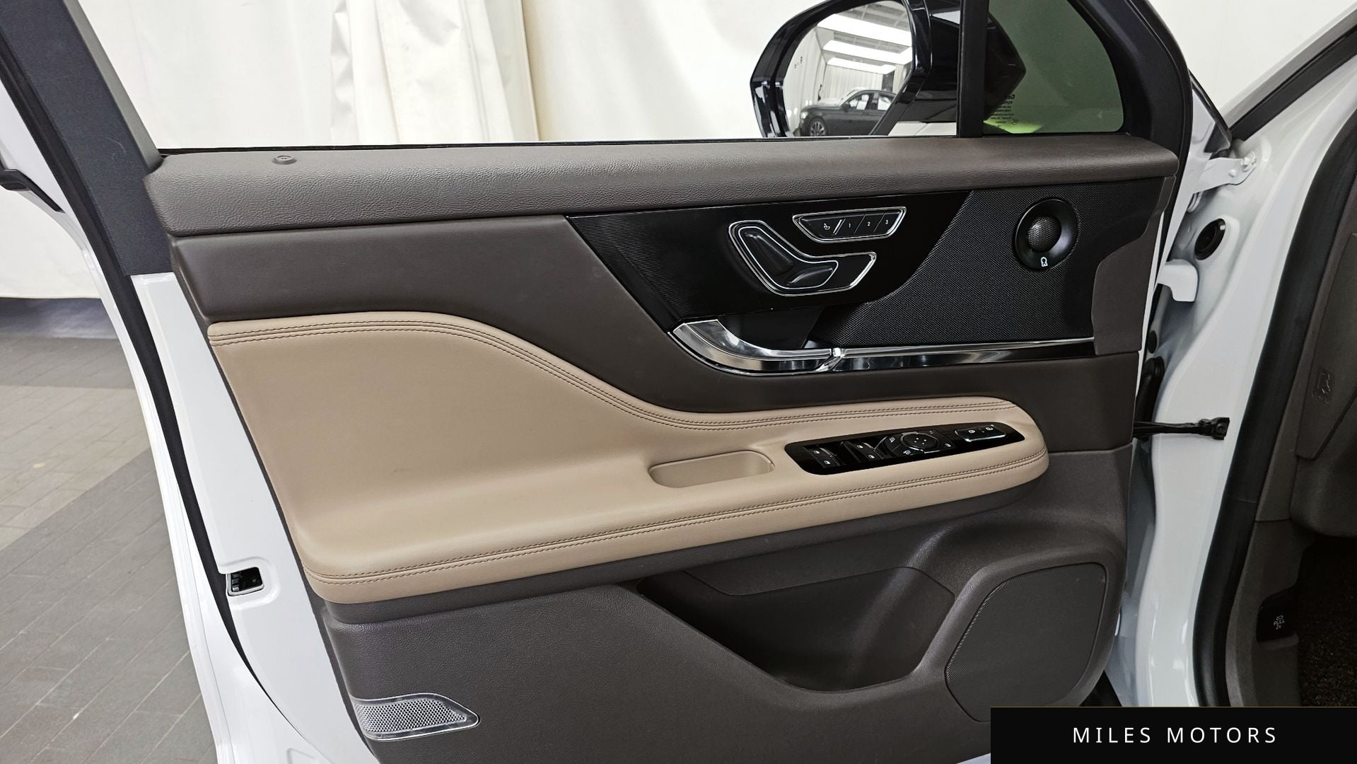 Lincoln 코세어 2020 — миниатюра 14