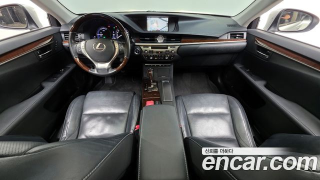 Лексус ES300h 2015 — миниатюра 7