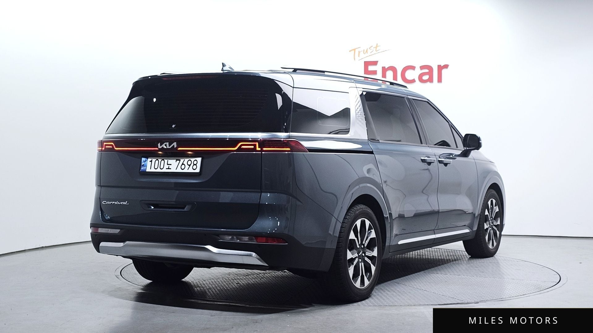 Kia Carnival 2021 — миниатюра 2