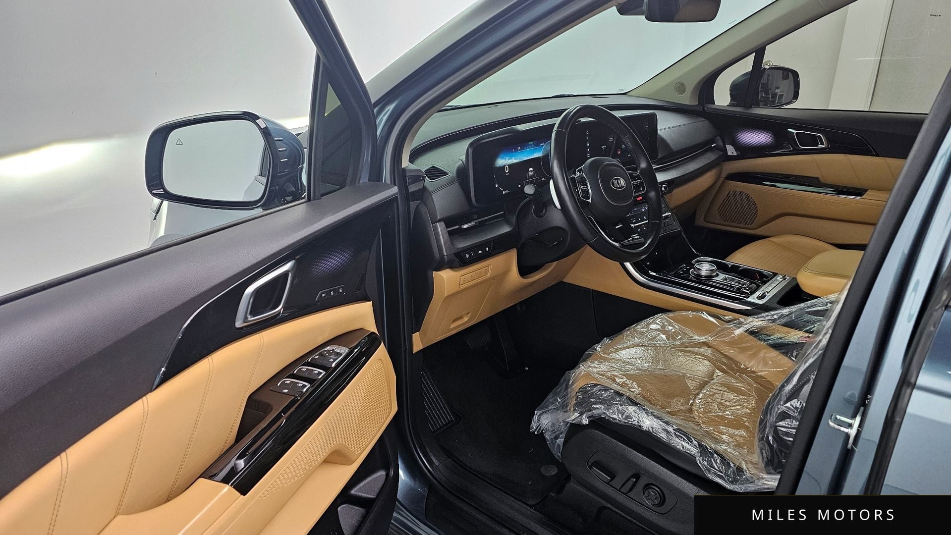 Kia Carnival 2021 — миниатюра 10