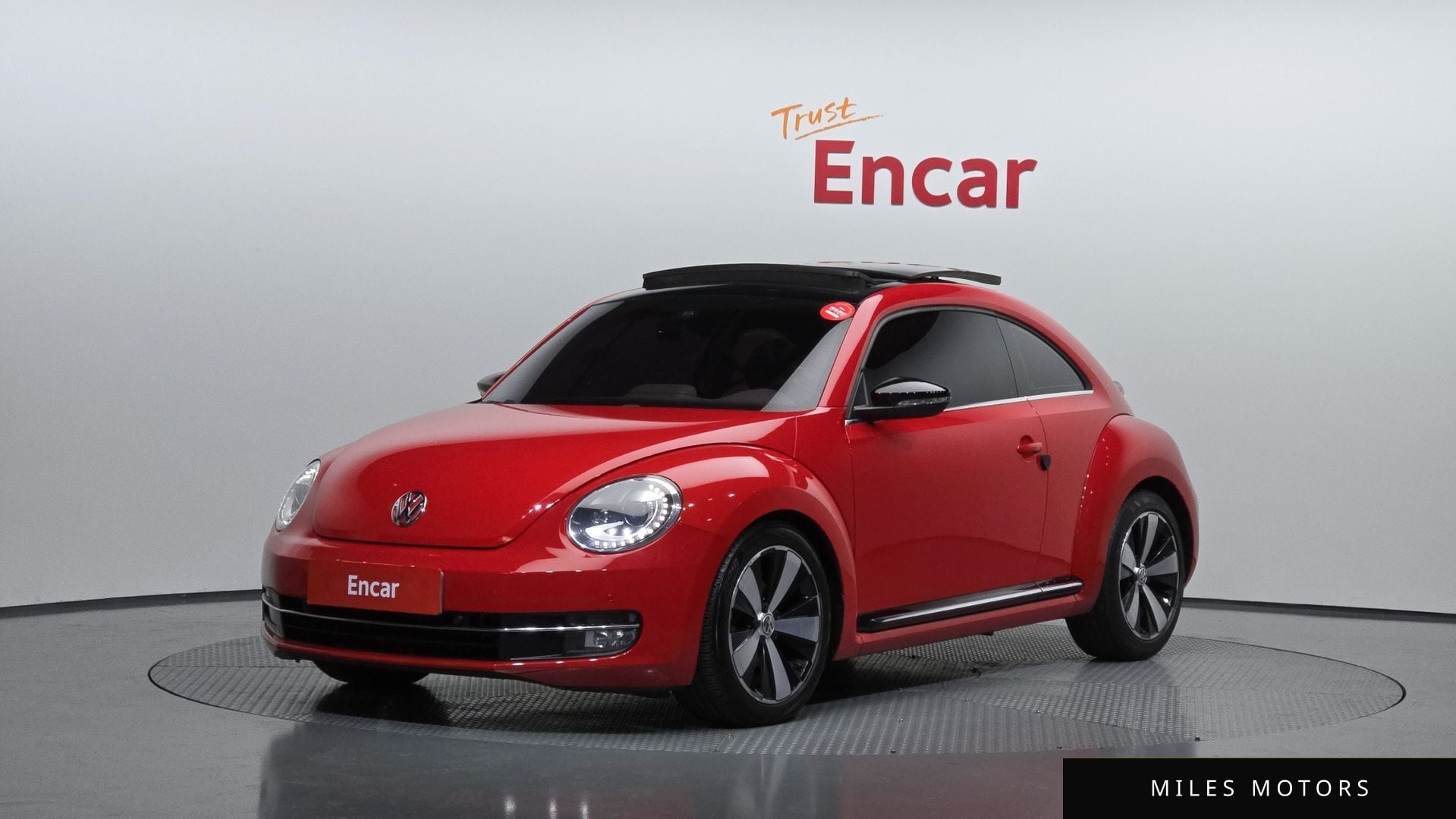 Volkswagen Beetle 2013 — фото 1 из 12