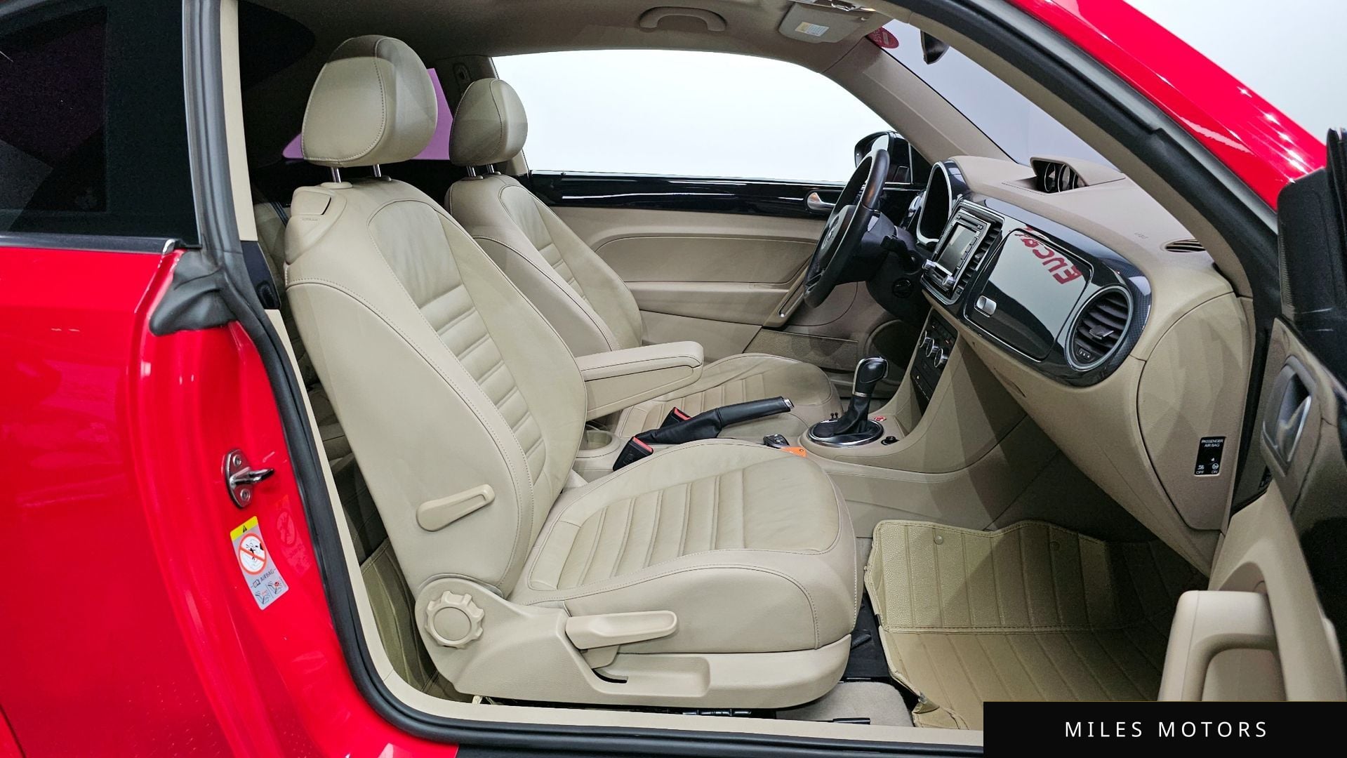 Volkswagen Beetle 2013 — миниатюра 12