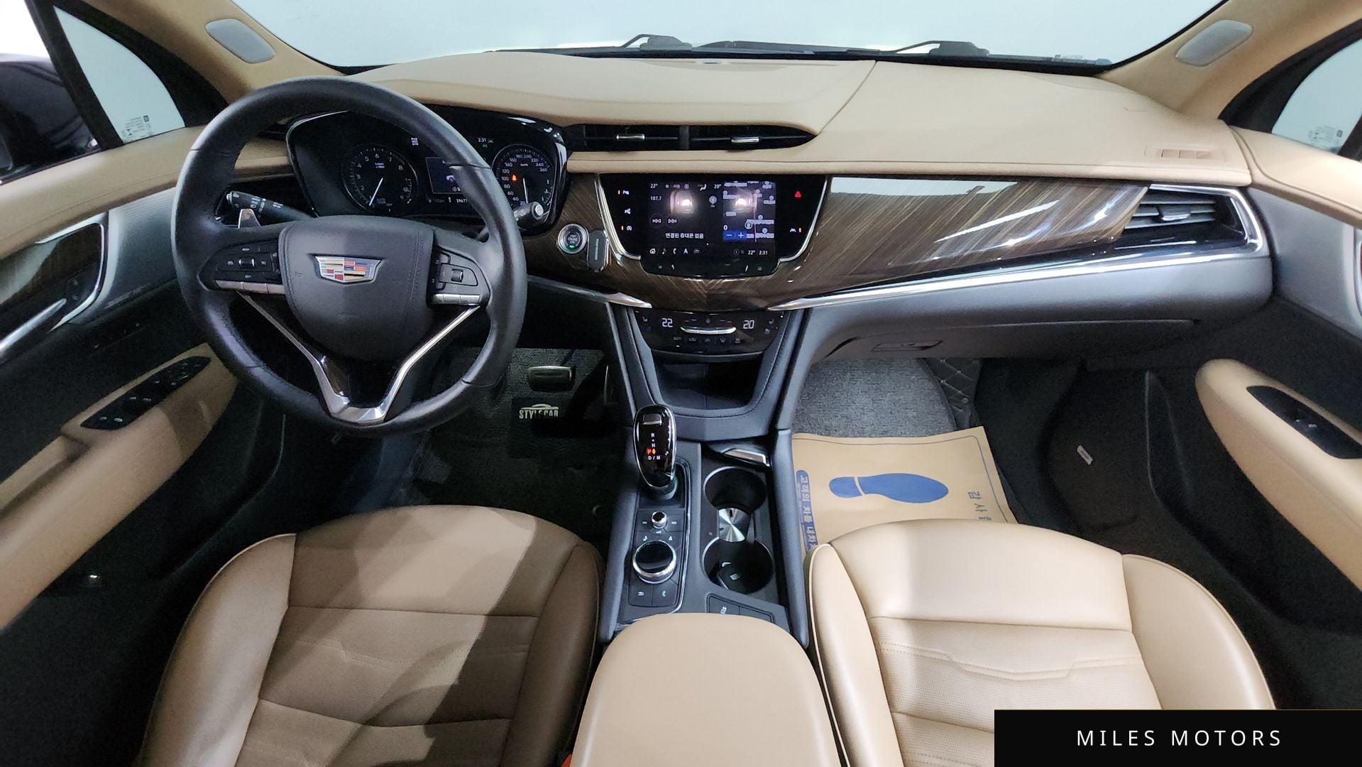 Cadillac XT6 2022 — миниатюра 10